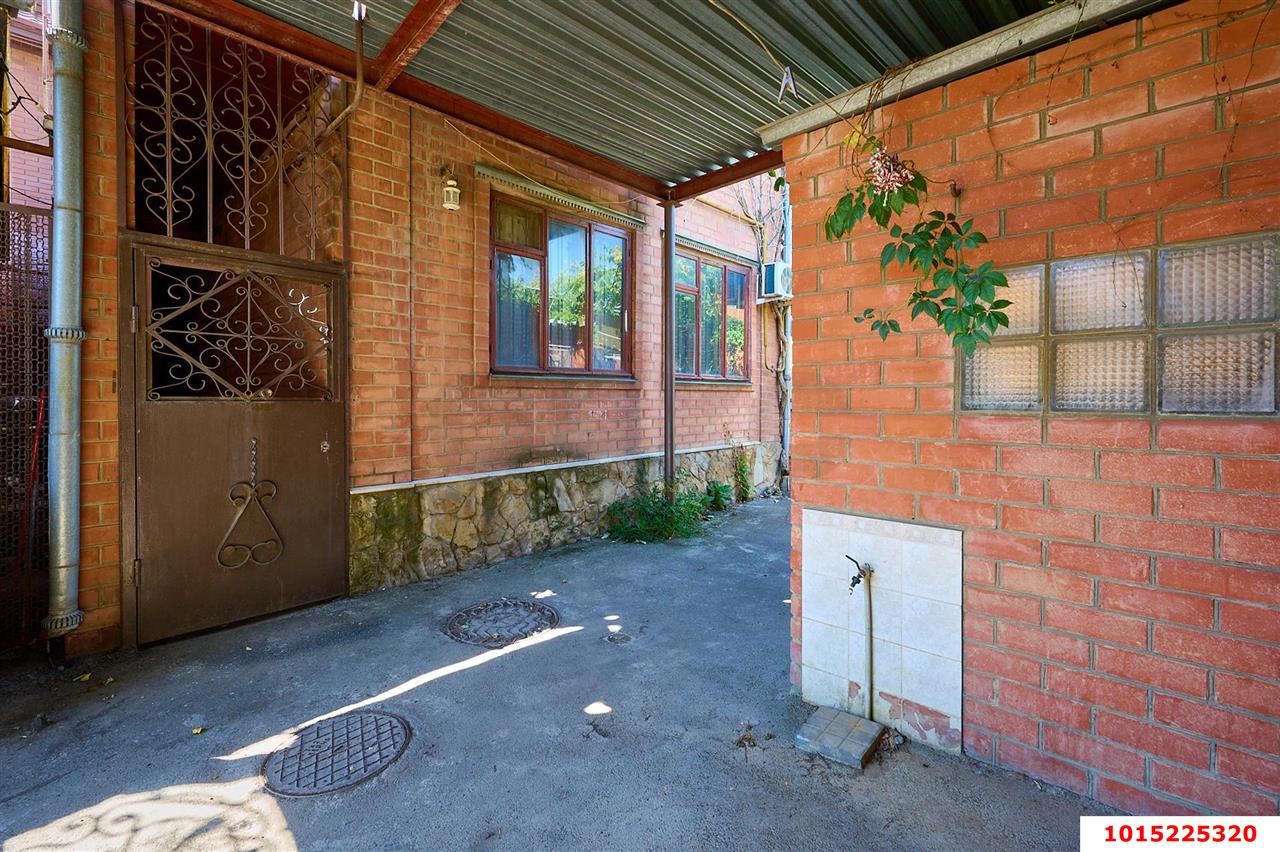 Фото №19: Дом 127&nbsp;м² + 1&nbsp;сот., 2&nbsp;эт. - Краснодар, Центральный внутригородской округ, мкр. Центральный, ул. Длинная, 263