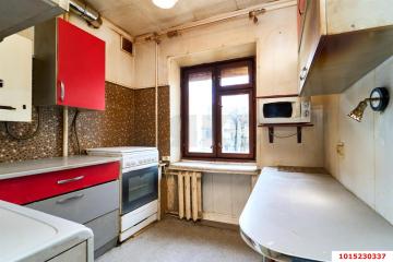 Фото №1: 3-комнатная квартира 54 м², 4/5 эт. - Краснодар, мкр. Западный внутригородской округ, ул. Офицерская, 45