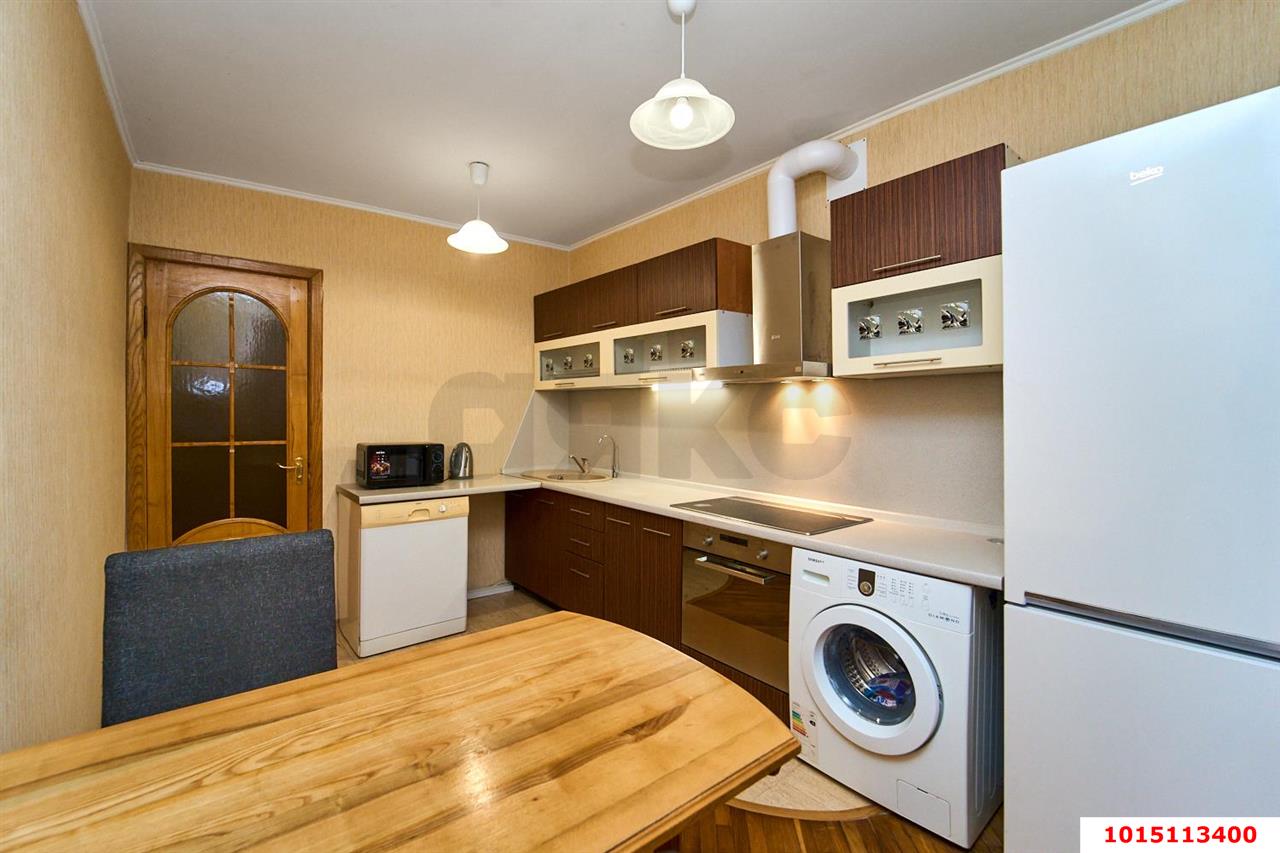Фото №8: 3-комнатная квартира 64&nbsp;м², 2/9&nbsp;эт. - Краснодар, Западный внутригородской округ, мкр. Юбилейный, пр-кт Чекистов, 42