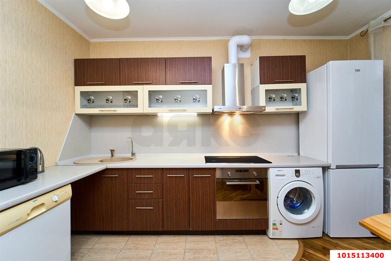Фото №6: 3-комнатная квартира 64&nbsp;м², 2/9&nbsp;эт. - Краснодар, Западный внутригородской округ, мкр. Юбилейный, пр-кт Чекистов, 42