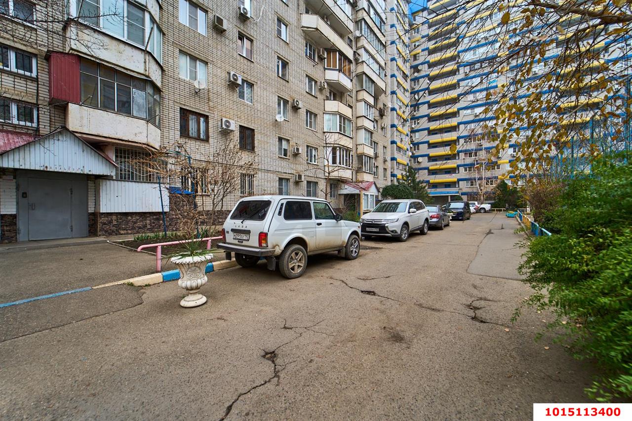 Фото №19: 3-комнатная квартира 64&nbsp;м², 2/9&nbsp;эт. - Краснодар, Западный внутригородской округ, мкр. Юбилейный, пр-кт Чекистов, 42