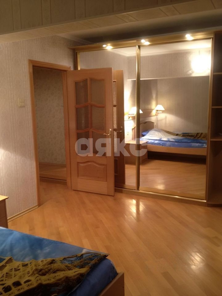 Фото №6: 2-комнатная квартира 75&nbsp;м², 3/6&nbsp;эт. - Москва, Северо-Западный административный округ, Хорошёво-Мнёвники, мкр. 81-й квартал, б-р Генерала Карбышева, 8