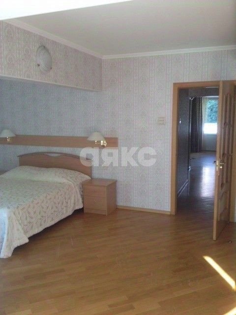 Фото №7: 2-комнатная квартира 75&nbsp;м², 3/6&nbsp;эт. - Москва, Северо-Западный административный округ, Хорошёво-Мнёвники, мкр. 81-й квартал, б-р Генерала Карбышева, 8
