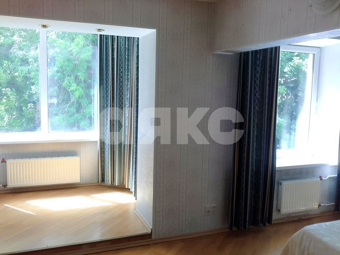 Фото №5: 2-комнатная квартира 75&nbsp;м², 3/6&nbsp;эт. - Москва, Северо-Западный административный округ, Хорошёво-Мнёвники, мкр. 81-й квартал, б-р Генерала Карбышева, 8