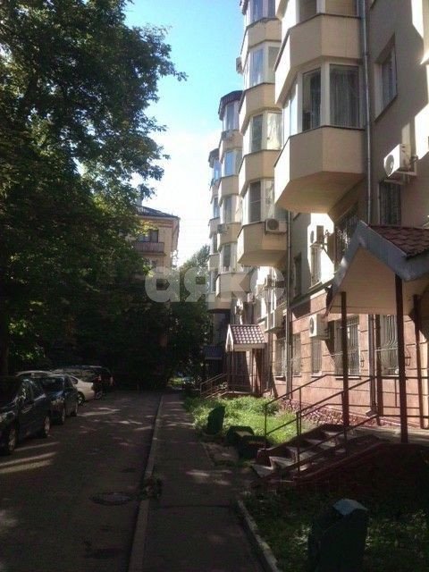 Фото №19: 2-комнатная квартира 75&nbsp;м², 3/6&nbsp;эт. - Москва, Северо-Западный административный округ, Хорошёво-Мнёвники, мкр. 81-й квартал, б-р Генерала Карбышева, 8