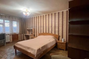 Фото №1: 1-комнатная квартира 32 м², 4/5 эт. - Краснодар, мкр. Завод Измерительных Приборов, ул. Колхозная, 63