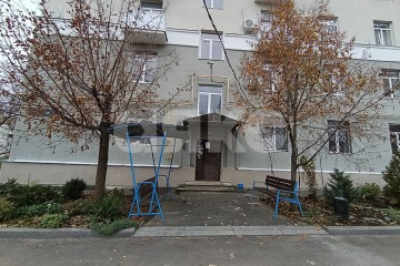 Фото №1: 2-комнатная квартира 54&nbsp;м², 2/4&nbsp;эт. - Мариуполь, мкр. 3-й участок, ул. Московская, 26