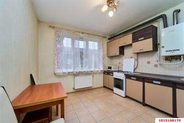 Фото №1: 2-комнатная квартира 55&nbsp;м², 1/3&nbsp;эт. - Краснодар, мкр. Музыкальный, ул. имени Ф.И. Шаляпина, 32/1