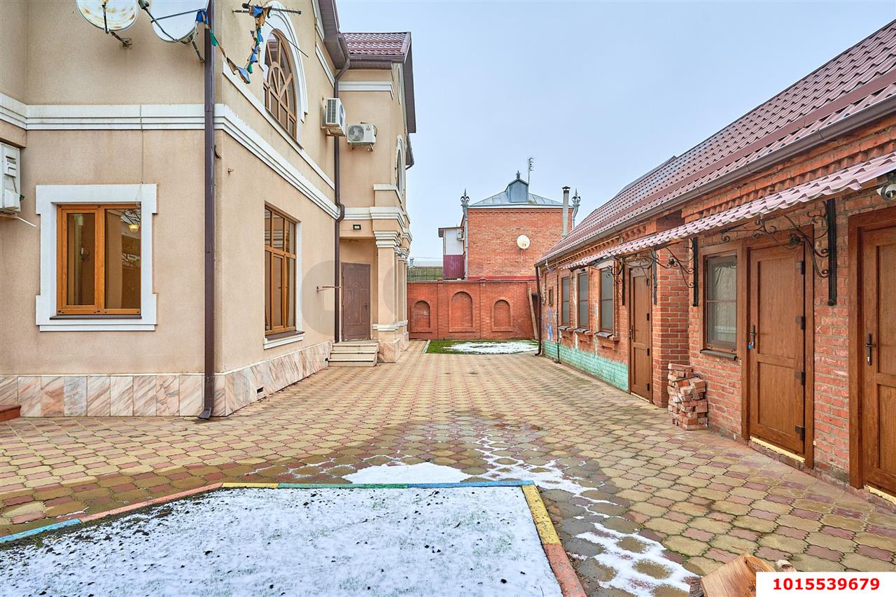 Фото №4: Дом 465&nbsp;м² + 6&nbsp;сот., 2&nbsp;эт. - Краснодар, Западный внутригородской округ, мкр. Кожзавод, ул. Алма-Атинская, 251