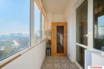 Фото №1: 2-комнатная квартира 97 м², 6/7 эт. - Краснодар, мкр. Музыкальный, ул. Аксайская, 40/1