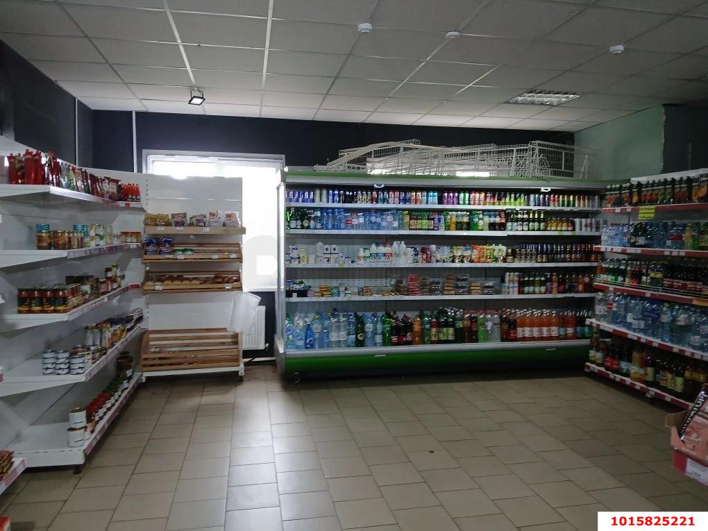 Фото №5: Торговое помещение 194&nbsp;м², 1/5&nbsp;эт. - Российский, мкр. Прикубанский внутригородской округ, ул. Ратной Славы, 56