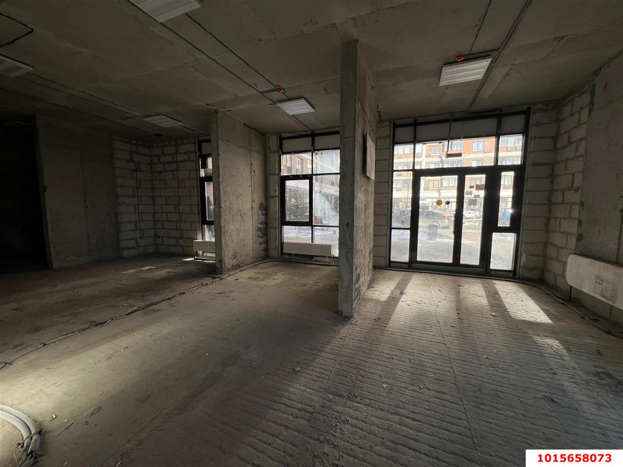 Фото №7: Торговое помещение 77&nbsp;м², 1/16&nbsp;эт. - Краснодар, Прикубанский внутригородской округ, мкр. жилой комплекс Самолёт-2, ул. Западный Обход, 57к3