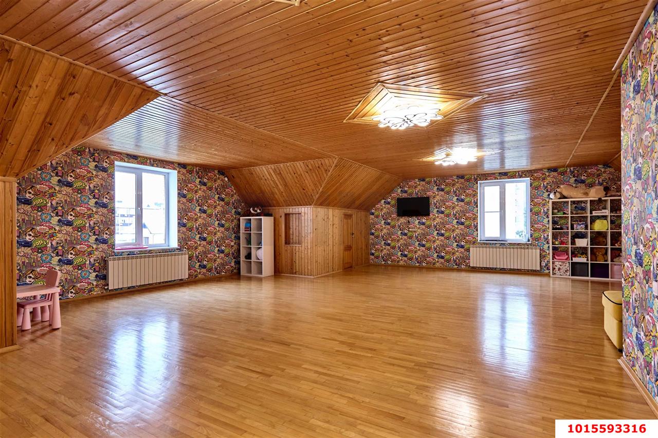 Фото №24: Дом 477&nbsp;м² + 9.5&nbsp;сот., 3&nbsp;эт. - Краснодар, мкр. Западный внутригородской округ, ул. Красных Партизан, 543