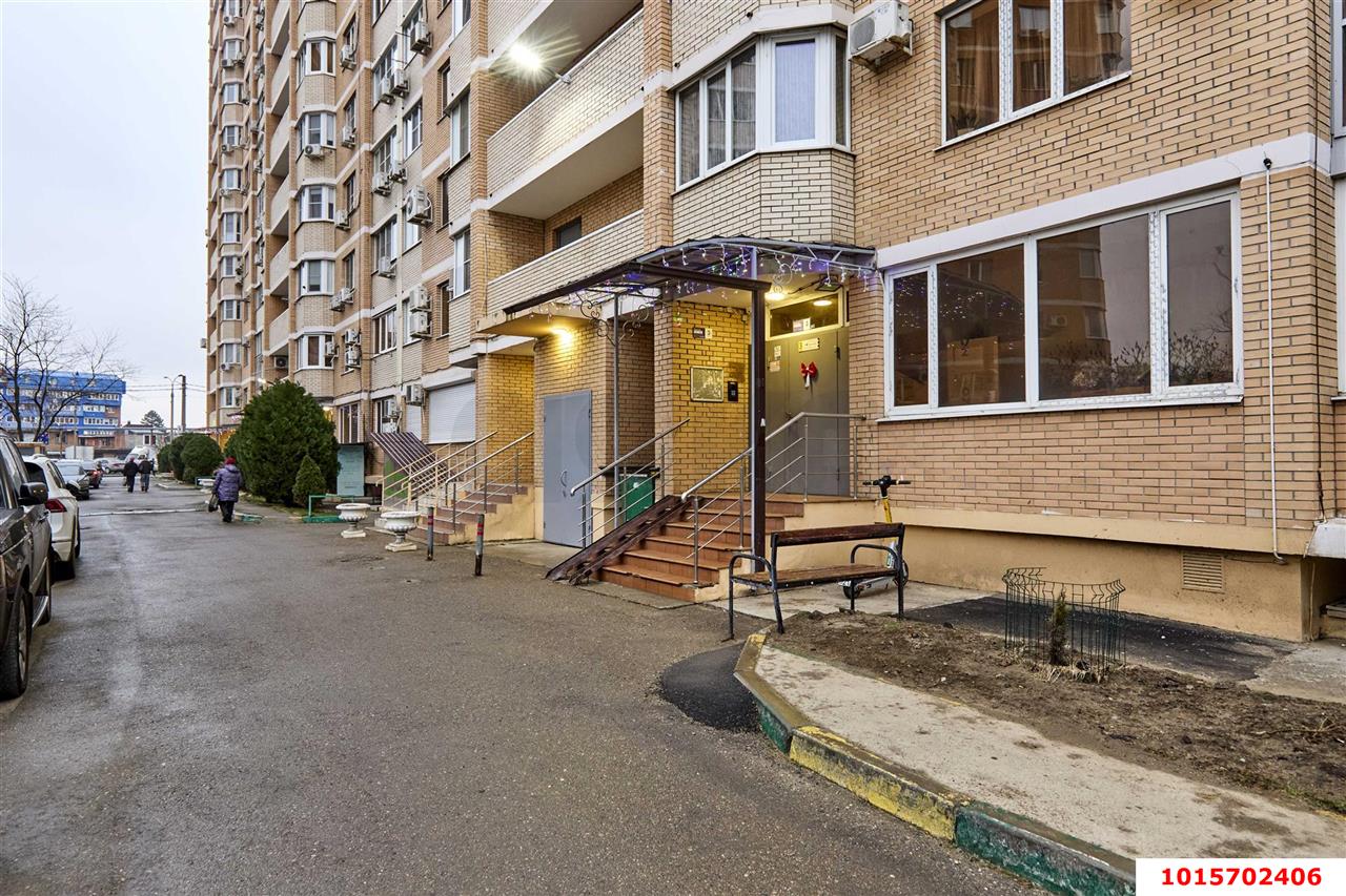 Фото №18: 2-комнатная квартира 85&nbsp;м², 5/14&nbsp;эт. - Краснодар, Западный внутригородской округ, мкр. Юбилейный, ул. Думенко, 21