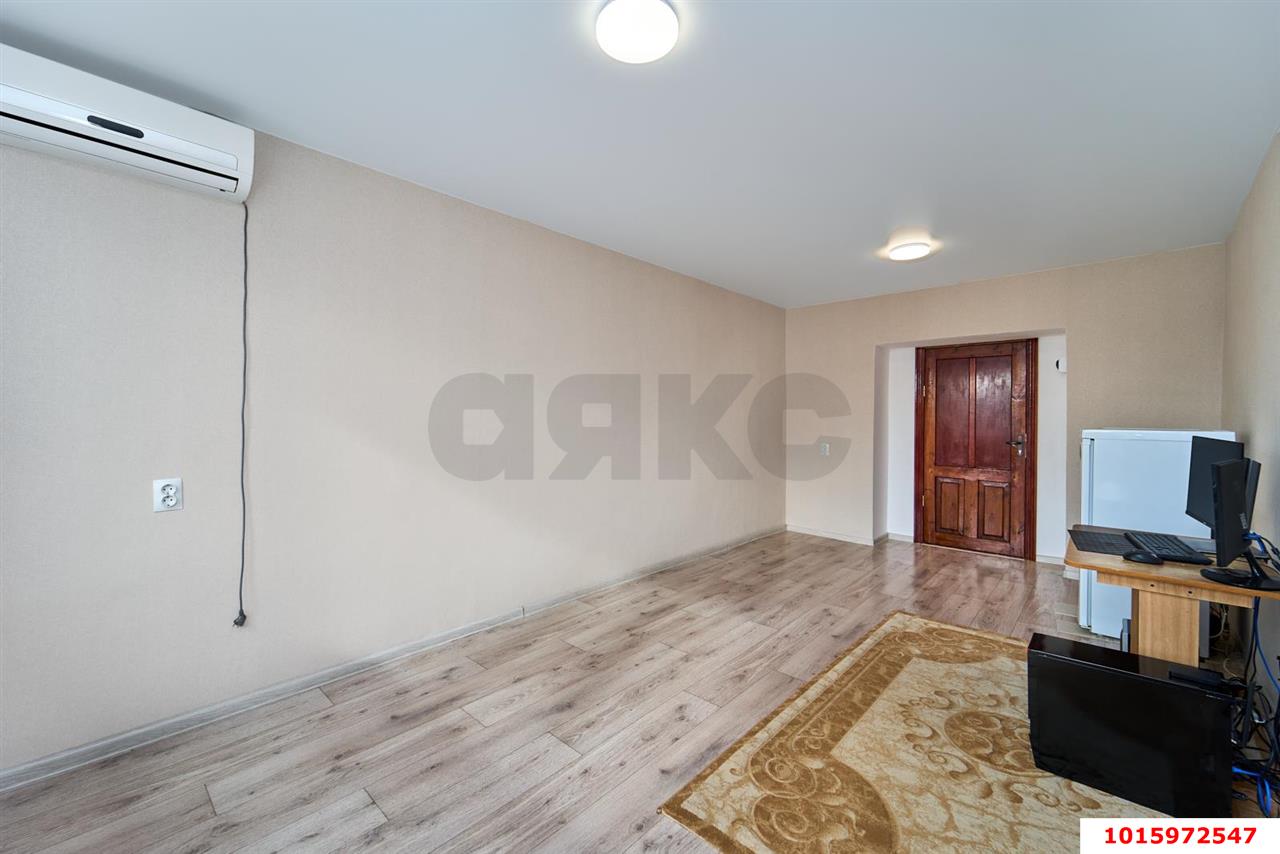 Фото №4: Студия 18&nbsp;м², 5/5&nbsp;эт. - Краснодар, Прикубанский внутригородской округ, мкр. Фестивальный, ул. Воровского, 237