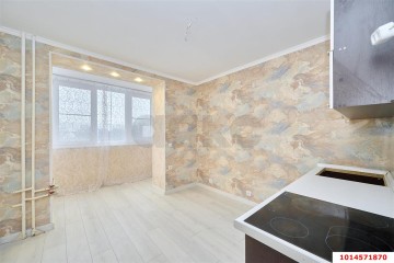 Фото №1: 2-комнатная квартира 57 м², 2/16 эт. - Краснодар, мкр. Военный городок № 109, ул. Кореновская, 63