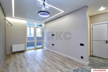 Фото №1: 1-комнатная квартира 55 м², 14/25 эт. - Краснодар, мкр. Любимово, 11/1