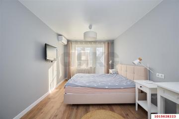 Фото №1: 1-комнатная квартира 30 м², 2/5 эт. - Краснодар, мкр. Центральный, ул. Карасунская набережная, 83