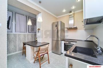 Фото №1: 1-комнатная квартира 37&nbsp;м², 21/23&nbsp;эт. - Краснодар, мкр. жилой комплекс Поющие Фонтаны, ул. Невкипелого, 18к2