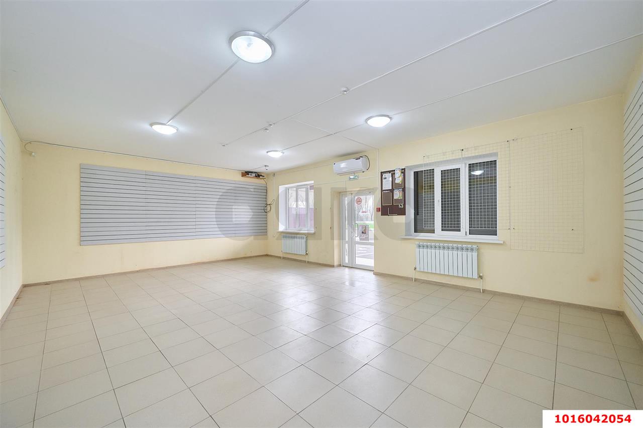 Фото №8: Отдельное здание 450&nbsp;м², 3/3&nbsp;эт. - Ивановская, ул. Рыночная, 53