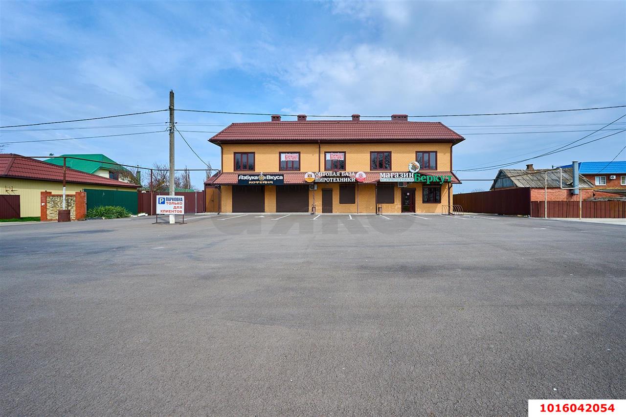 Фото №3: Отдельное здание 450&nbsp;м², 3/3&nbsp;эт. - Ивановская, ул. Рыночная, 53