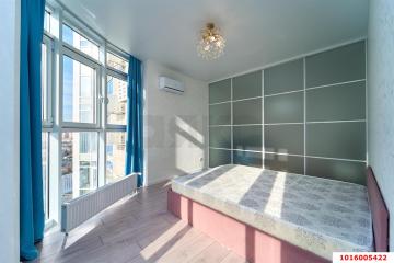 Фото №1: 1-комнатная квартира 49&nbsp;м², 18/24&nbsp;эт. - Краснодар, мкр. ЖК Краснодар Сити, ул. Шоссе Нефтяников, 18к3