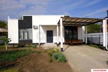 Фото №1: Дом 89&nbsp;м², 1&nbsp;эт. - КСК-2, мкр. Прикубанский внутригородской округ, ул. Цветочная, 13