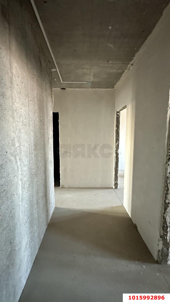 Фото №1: 2-комнатная квартира 71&nbsp;м², 17/20&nbsp;эт. - Краснодар, Прикубанский внутригородской округ, мкр. ЖК Красная Площадь, ул. им. Мурата Ахеджака, 12к8