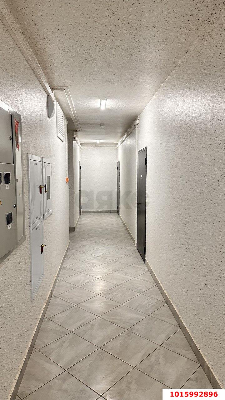 Фото №18: 2-комнатная квартира 71&nbsp;м², 17/20&nbsp;эт. - Краснодар, Прикубанский внутригородской округ, мкр. ЖК Красная Площадь, ул. им. Мурата Ахеджака, 12к8