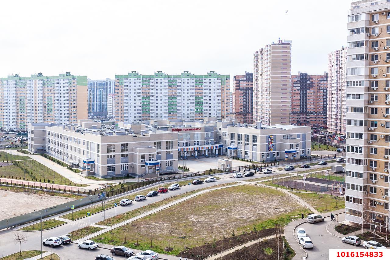 Фото №9: 2-комнатная квартира 60&nbsp;м², 9/16&nbsp;эт. - Краснодар, Карасунский внутригородской округ, мкр. Почтовый, пр-кт имени писателя Знаменского, 24