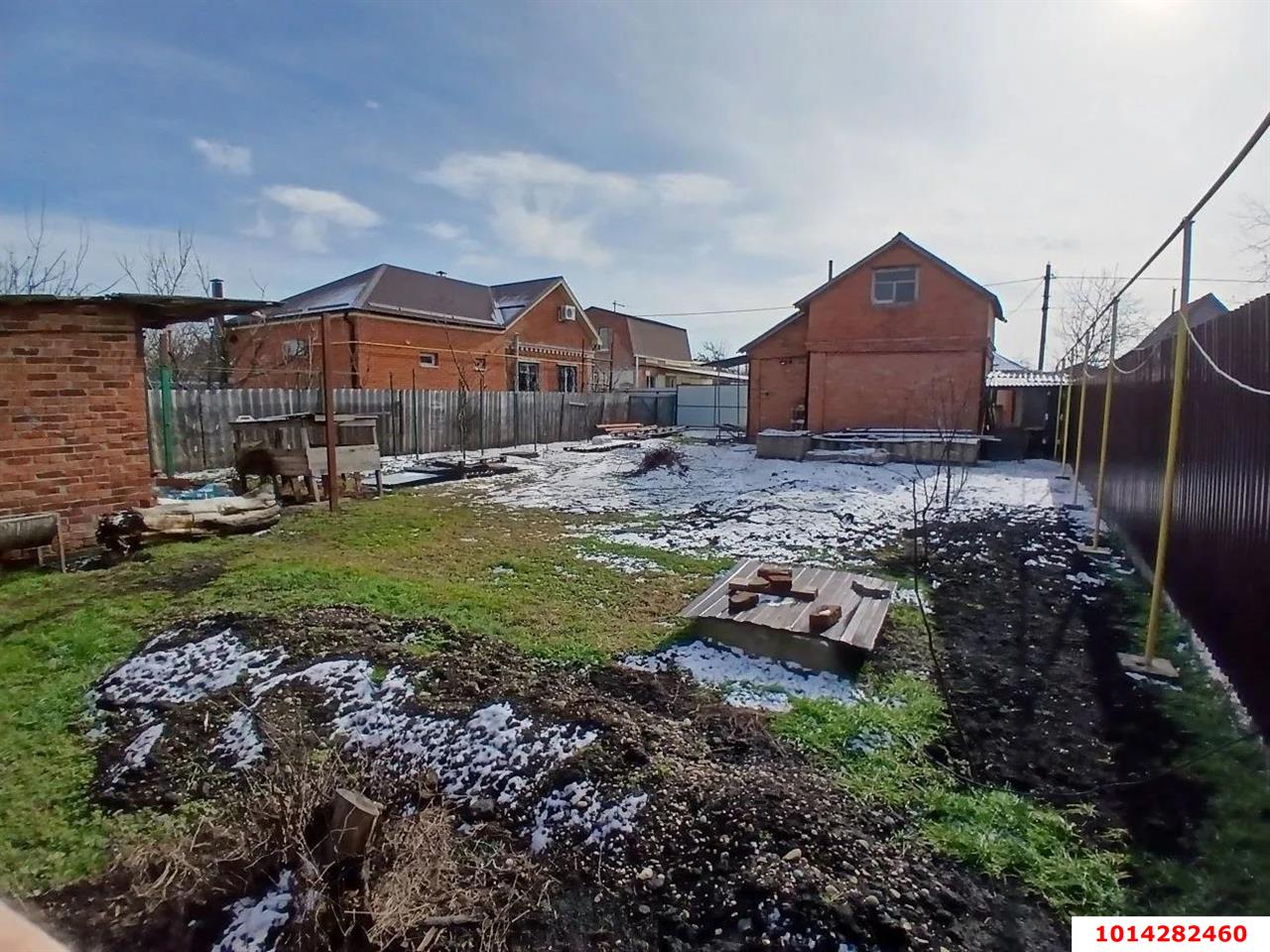 Фото №2: Личное подсобное хозяйство 4&nbsp;сот. - Любитель, мкр. Прикубанский внутригородской округ, ул. Центральная, 188