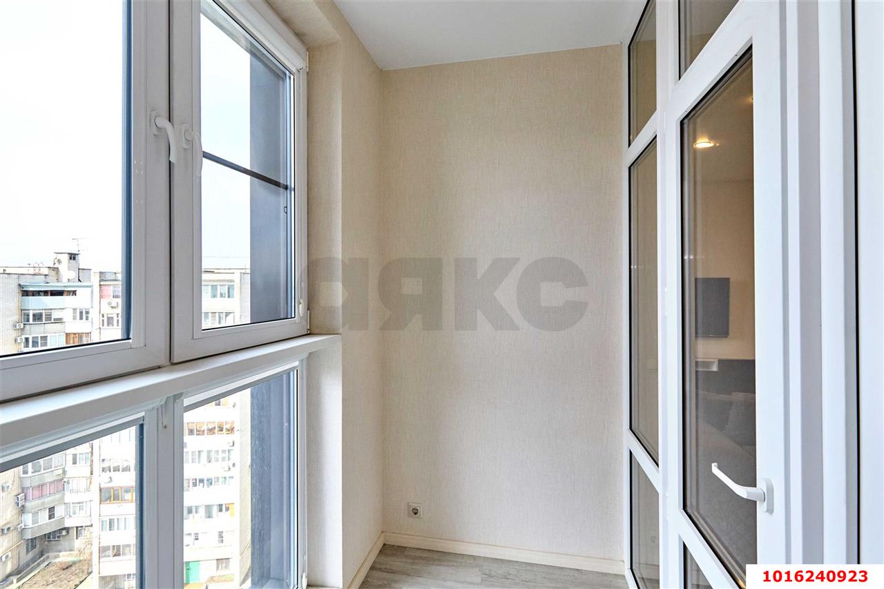 Фото №10: 1-комнатная квартира 43&nbsp;м², 10/25&nbsp;эт. - Краснодар, Центральный внутригородской округ, ЖК Краснодар, мкр. Центральный, ул. Железнодорожная, 23/1