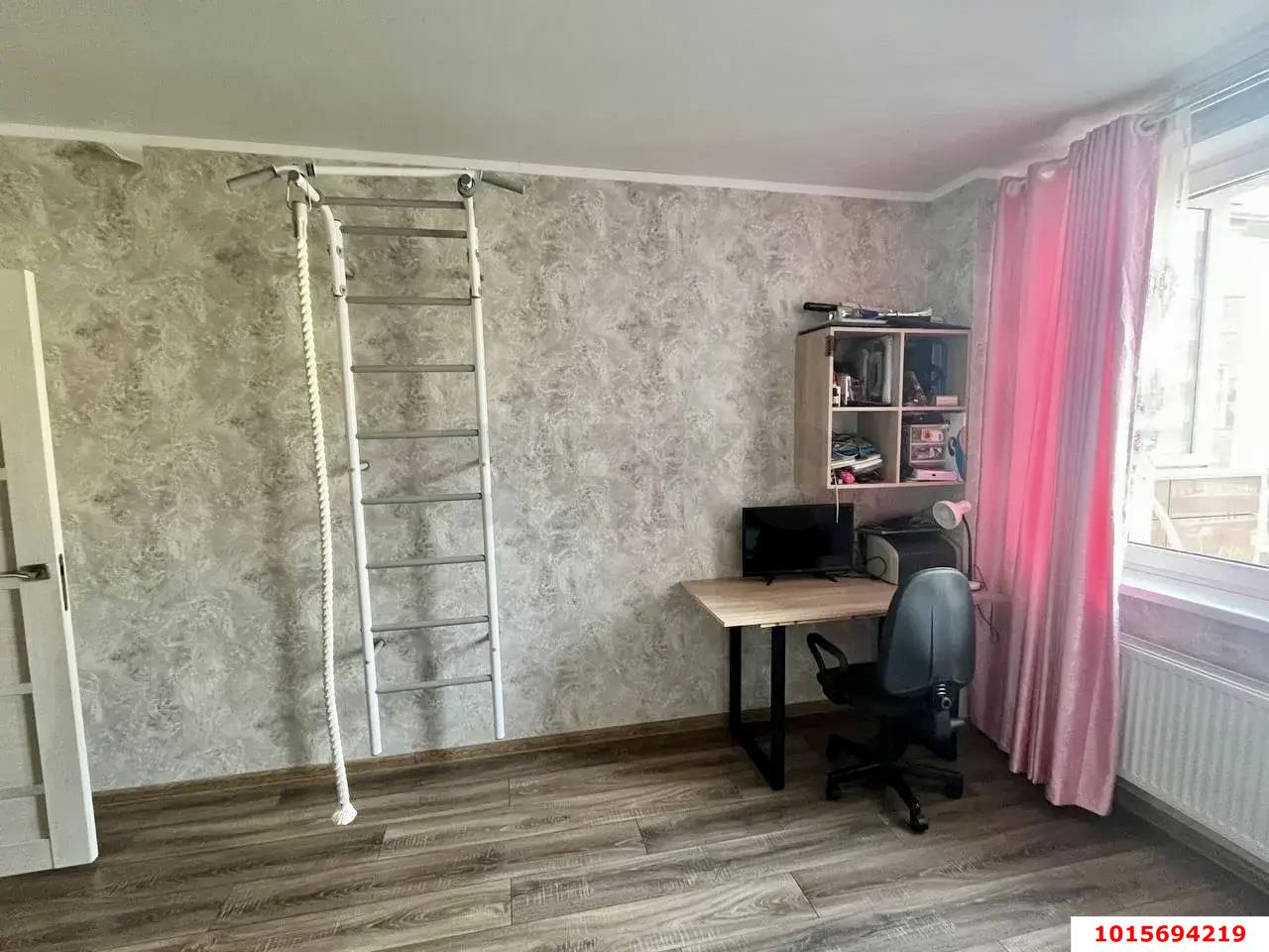 Фото №1: 2-комнатная квартира 56&nbsp;м², 4/5&nbsp;эт. - Краснодар, Прикубанский внутригородской округ, мкр. жилой комплекс Краски, ул. Краеведа Соловьёва, 6