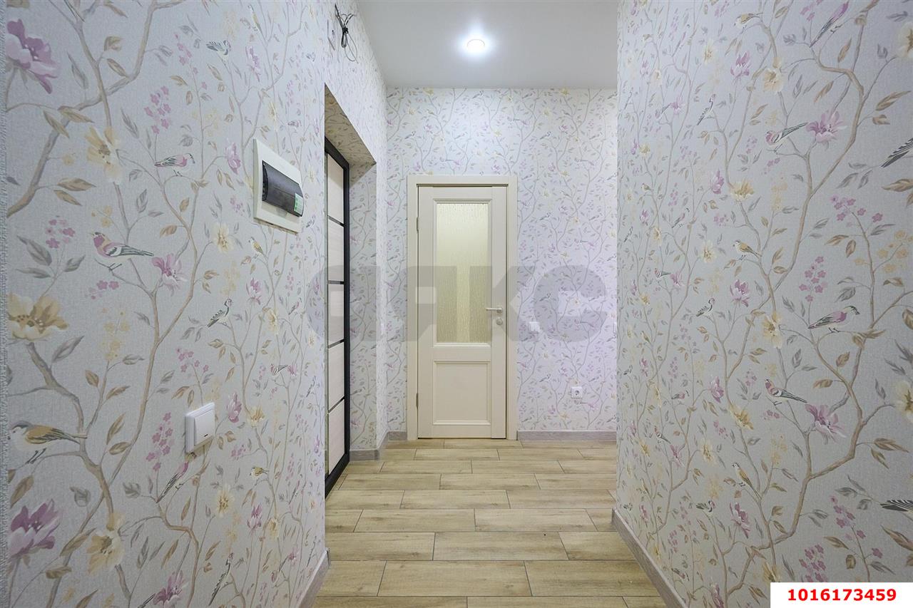Фото №11: 1-комнатная квартира 43&nbsp;м², 1/3&nbsp;эт. - Краснодар, Прикубанский внутригородской округ, мкр. жилой комплекс Италия, ул. Веронская, 20
