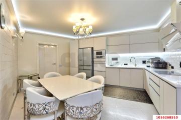 Фото №1: 4-комнатная квартира 130 м², 19/24 эт. - Краснодар, мкр. Центральный, ул. Кубанская набережная, 31/1