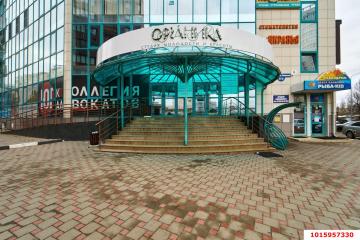 Фото №1: Торговое помещение 929 м², 1/4 эт. - Краснодар, мкр. Центральный, ул. Кубанская набережная, 37/12