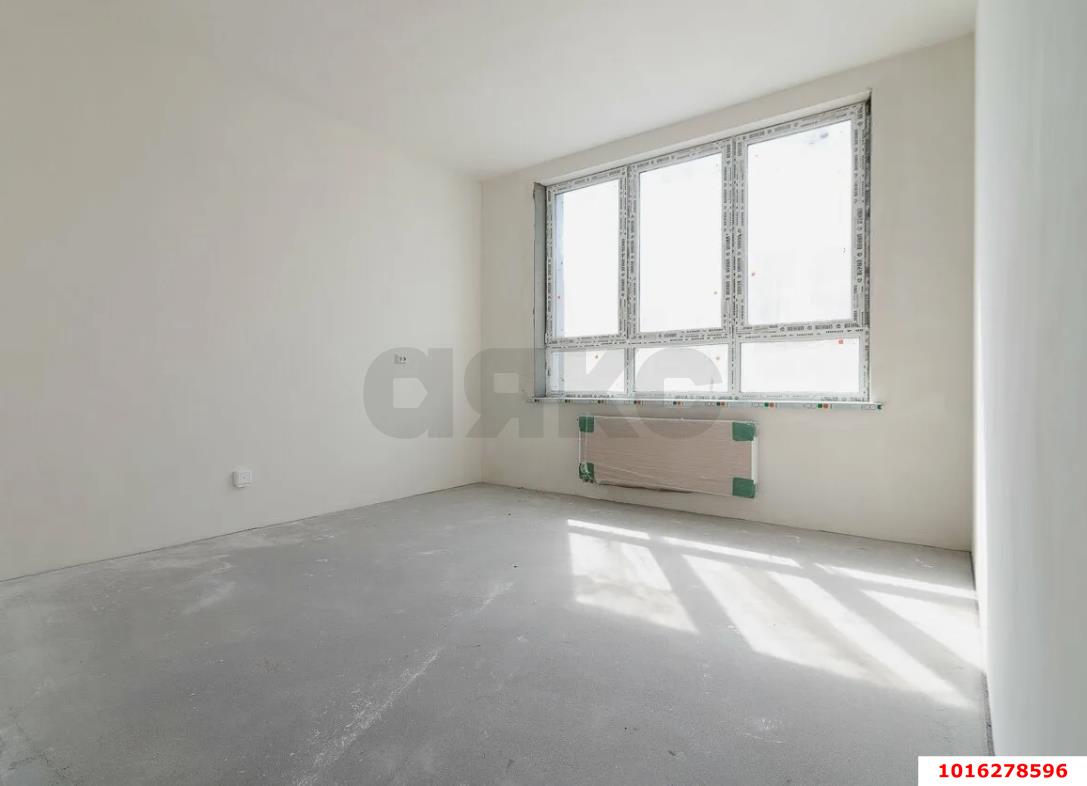 Фото №1: 2-комнатная квартира 56&nbsp;м², 10/24&nbsp;эт. - Краснодар, Центральный внутригородской округ, мкр. Черёмушки, ул. Обрывная, 132/1к10