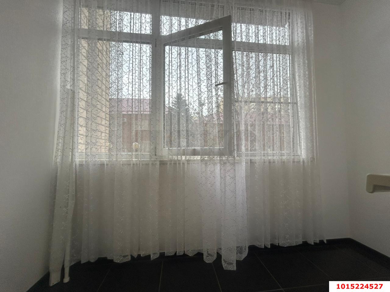 Фото №3: 3-комнатная квартира 100&nbsp;м², 2/24&nbsp;эт. - Краснодар, Прикубанский внутригородской округ, 40 лет Победы, мкр. жилой комплекс Достоевский, ул. Достоевского, 84