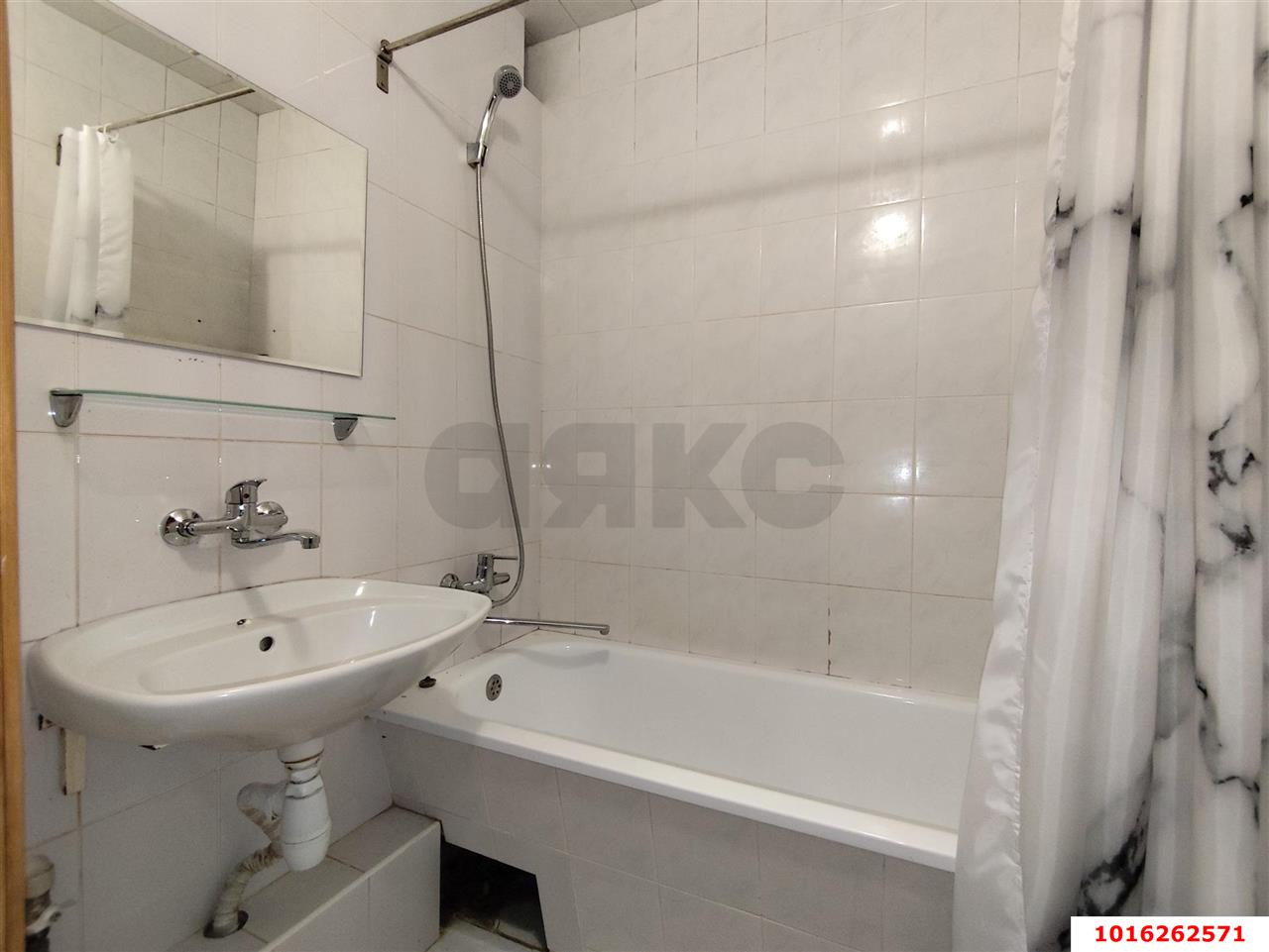 Фото №10: 3-комнатная квартира 80&nbsp;м², 12/14&nbsp;эт. - Краснодар, Западный внутригородской округ, мкр. Юбилейный, пр-кт Чекистов, 33к1