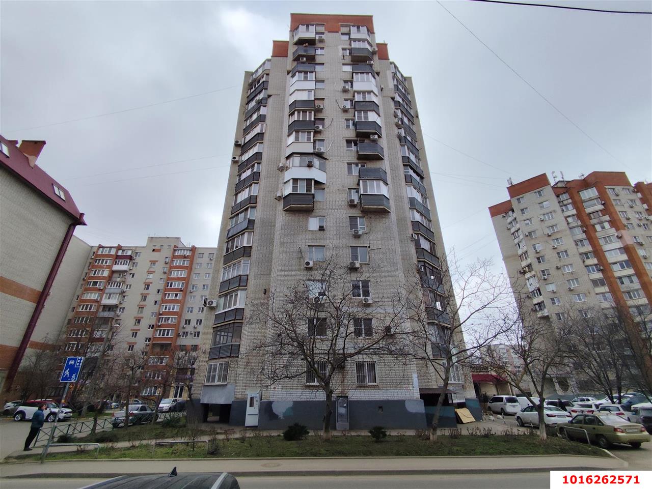 Фото №13: 3-комнатная квартира 80&nbsp;м², 12/14&nbsp;эт. - Краснодар, Западный внутригородской округ, мкр. Юбилейный, пр-кт Чекистов, 33к1