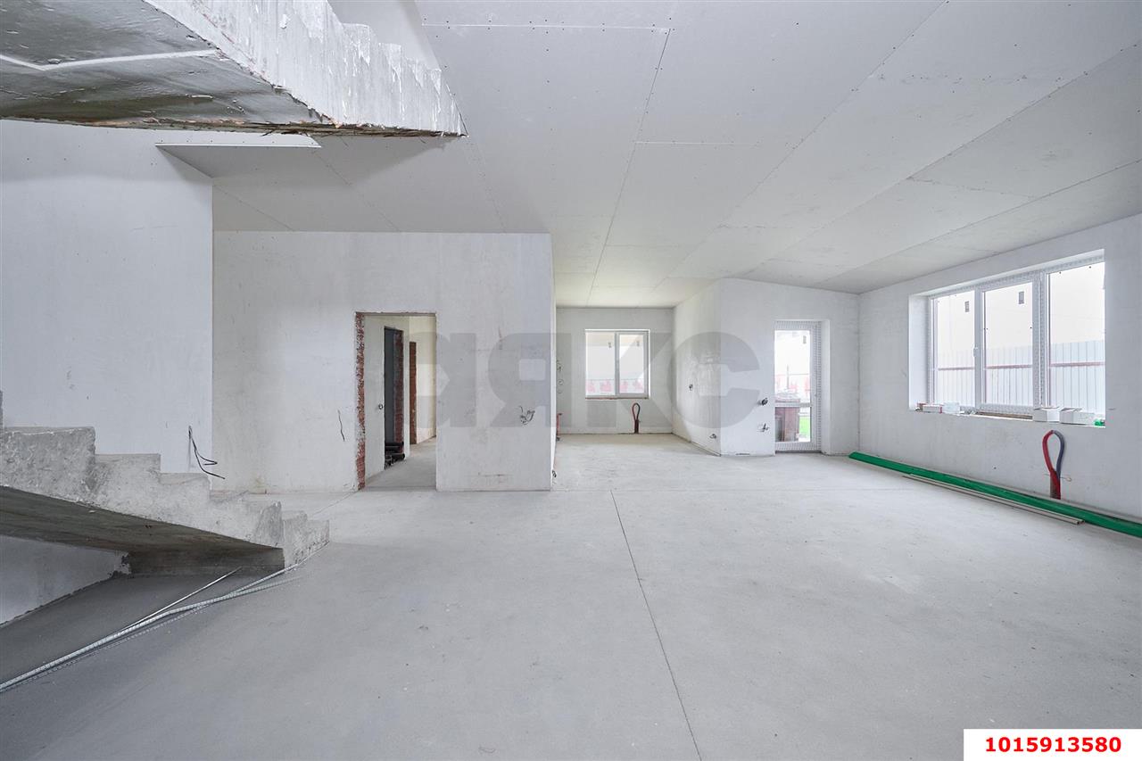 Фото №18: Дом 450&nbsp;м² + 8&nbsp;сот. - Краснодар, Прикубанский внутригородской округ, мкр. жилой комплекс Италия, ул. Тирольская, 31