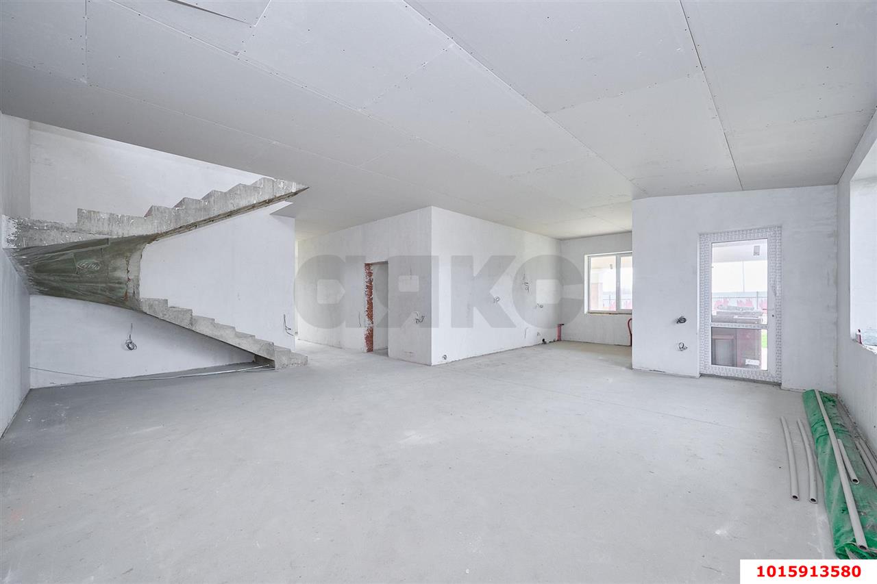 Фото №15: Дом 450&nbsp;м² + 8&nbsp;сот. - Краснодар, Прикубанский внутригородской округ, мкр. жилой комплекс Италия, ул. Тирольская, 31