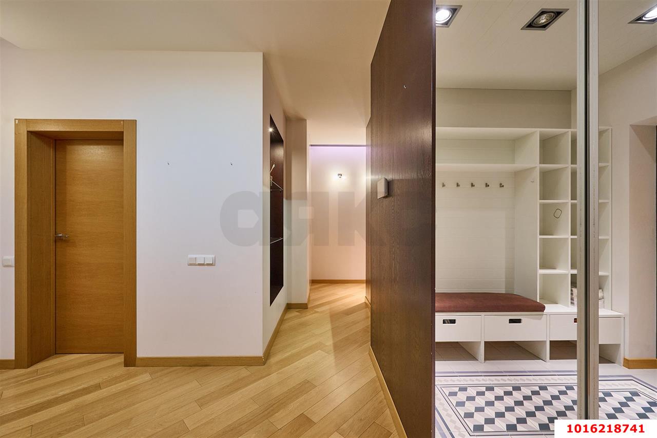 Фото №24: 3-комнатная квартира 140&nbsp;м², 10/16&nbsp;эт. - Краснодар, Западный внутригородской округ, мкр. Центральный, ул. имени Пушкина, 6