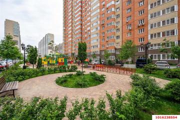Фото №1: 2-комнатная квартира 52 м², 10/16 эт. - Краснодар, мкр. ЖК Мечта, ул. имени Героя Георгия Бочарникова