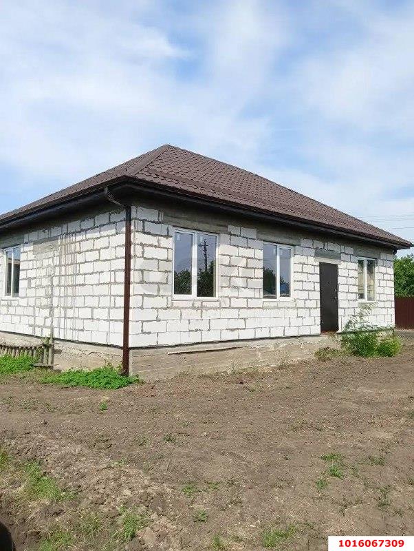 Фото №2: Дом 83&nbsp;м² + 5.3&nbsp;сот., 1&nbsp;эт. - Динская, мкр. ДСНТ Труд, ул. Лазурная, 50