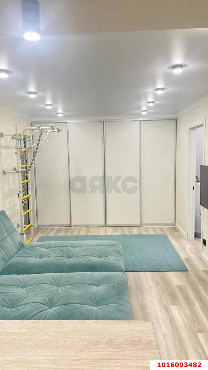 Фото №3: 4-комнатная квартира 67&nbsp;м², 2/5&nbsp;эт. - Краснодар, Карасунский внутригородской округ, мкр. Черёмушки, ул. Селезнёва, 88