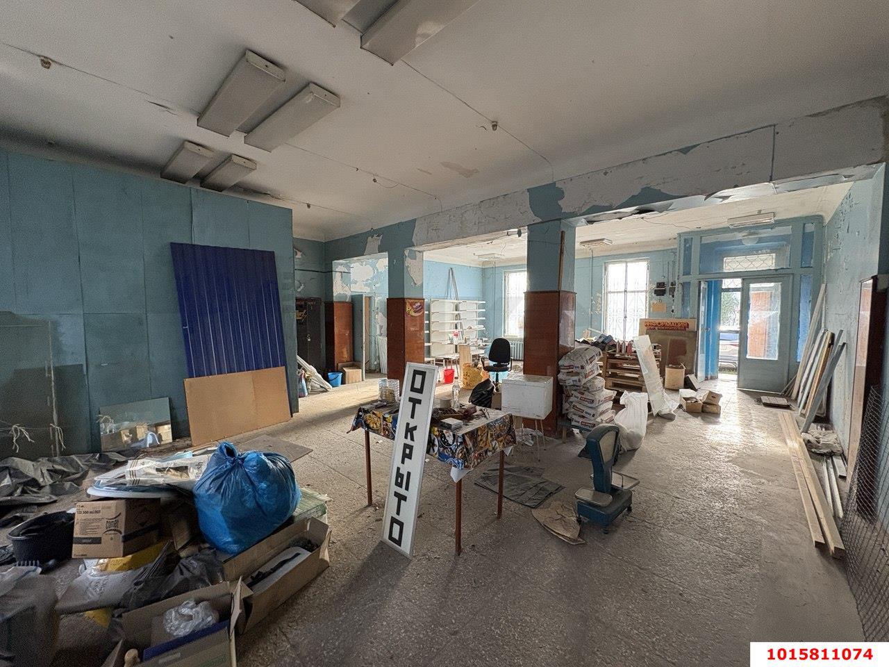 Фото №3: Торговое помещение 98&nbsp;м², 1/5&nbsp;эт. - Краснодар, Центральный внутригородской округ, мкр. Завод Измерительных Приборов, ул. Курчатова, 2