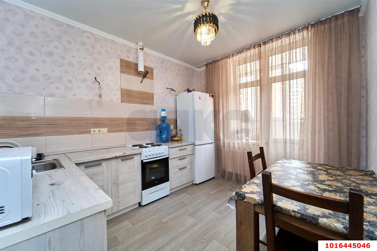 Фото №3: 2-комнатная квартира 55&nbsp;м², 12/18&nbsp;эт. - Краснодар, Прикубанский внутригородской округ, ЖК Губернский, мкр. 1-й квартал, ул. Домбайская, 59