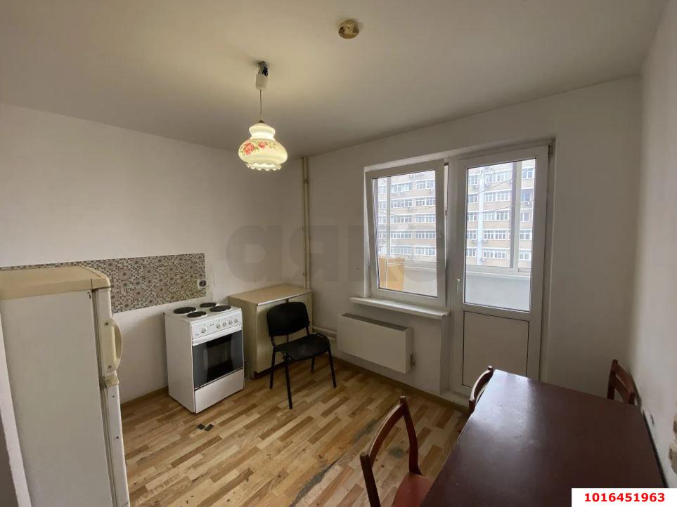Фото №1: 2-комнатная квартира 65&nbsp;м², 12/16&nbsp;эт. - Краснодар, Прикубанский внутригородской округ, мкр. Репино, пр-д Репина, 42