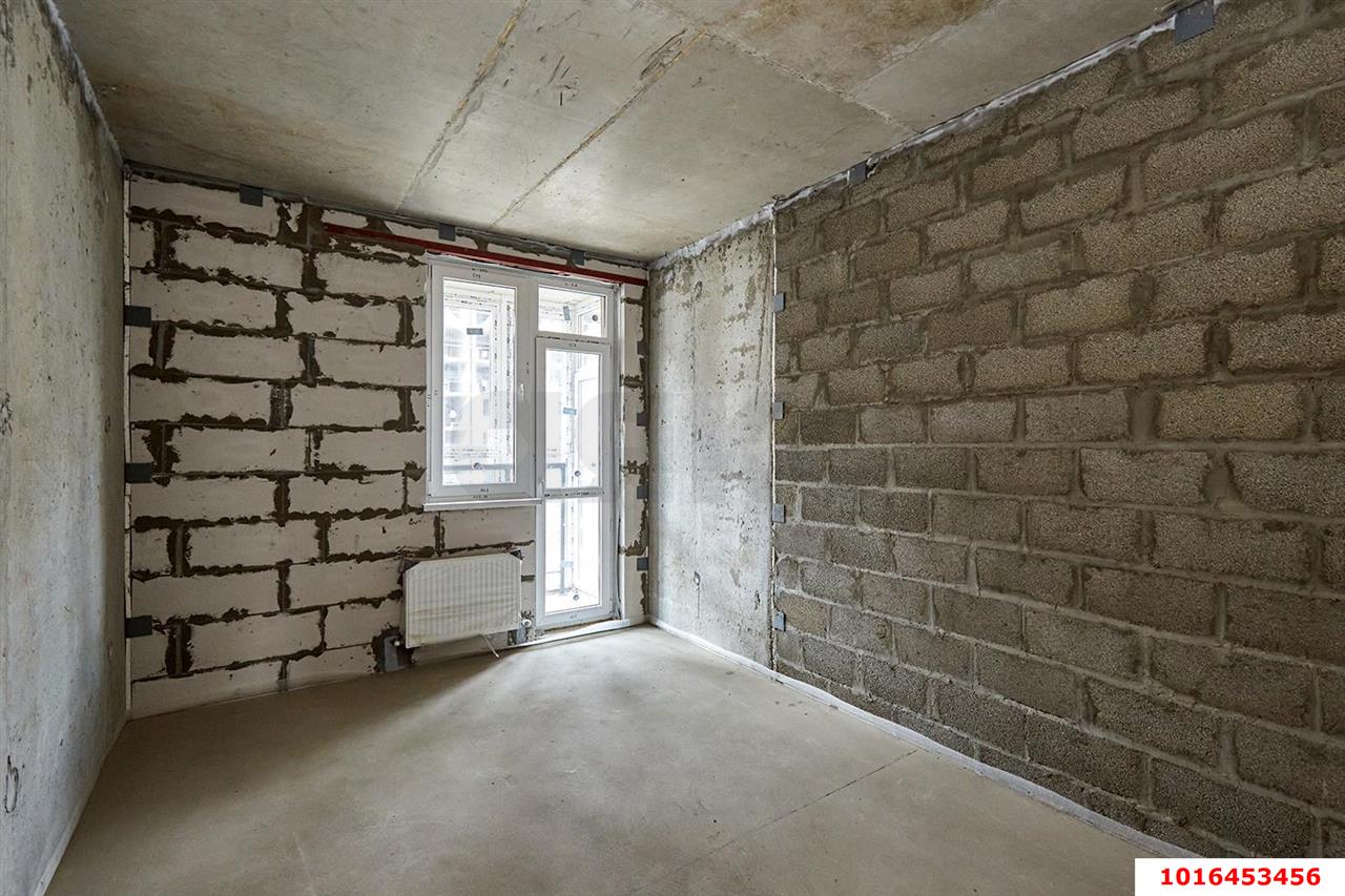 Фото №4: Студия 28&nbsp;м², 2/16&nbsp;эт. - Краснодар, Прикубанский внутригородской округ, мкр. жилой комплекс Зелёный театр, ул. Западный Обход, 39/1к6